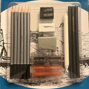AmazonBasics 17-Piece Sketch and Drawing Pencil Set
